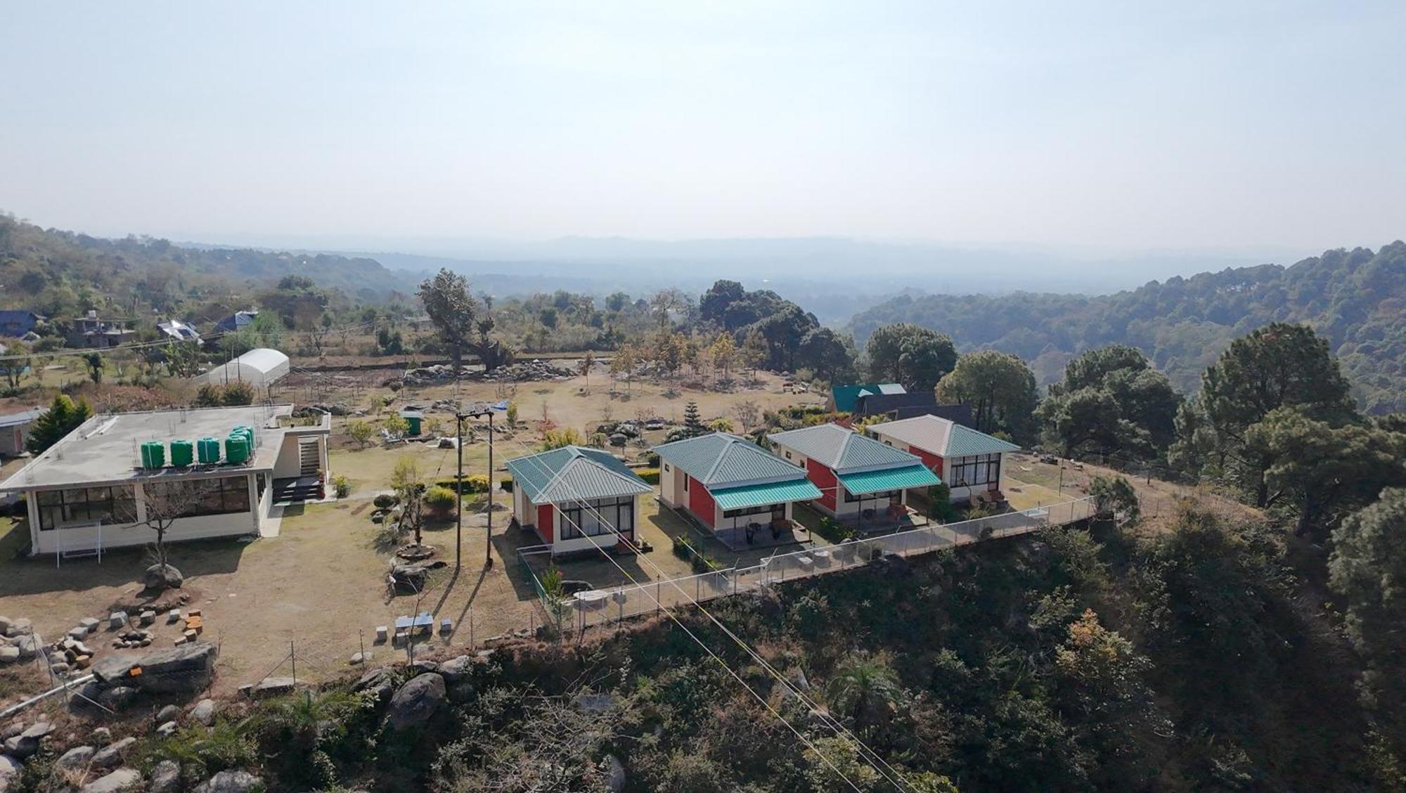 Dhauladhar View Village Resort Дармсала Экстерьер фото